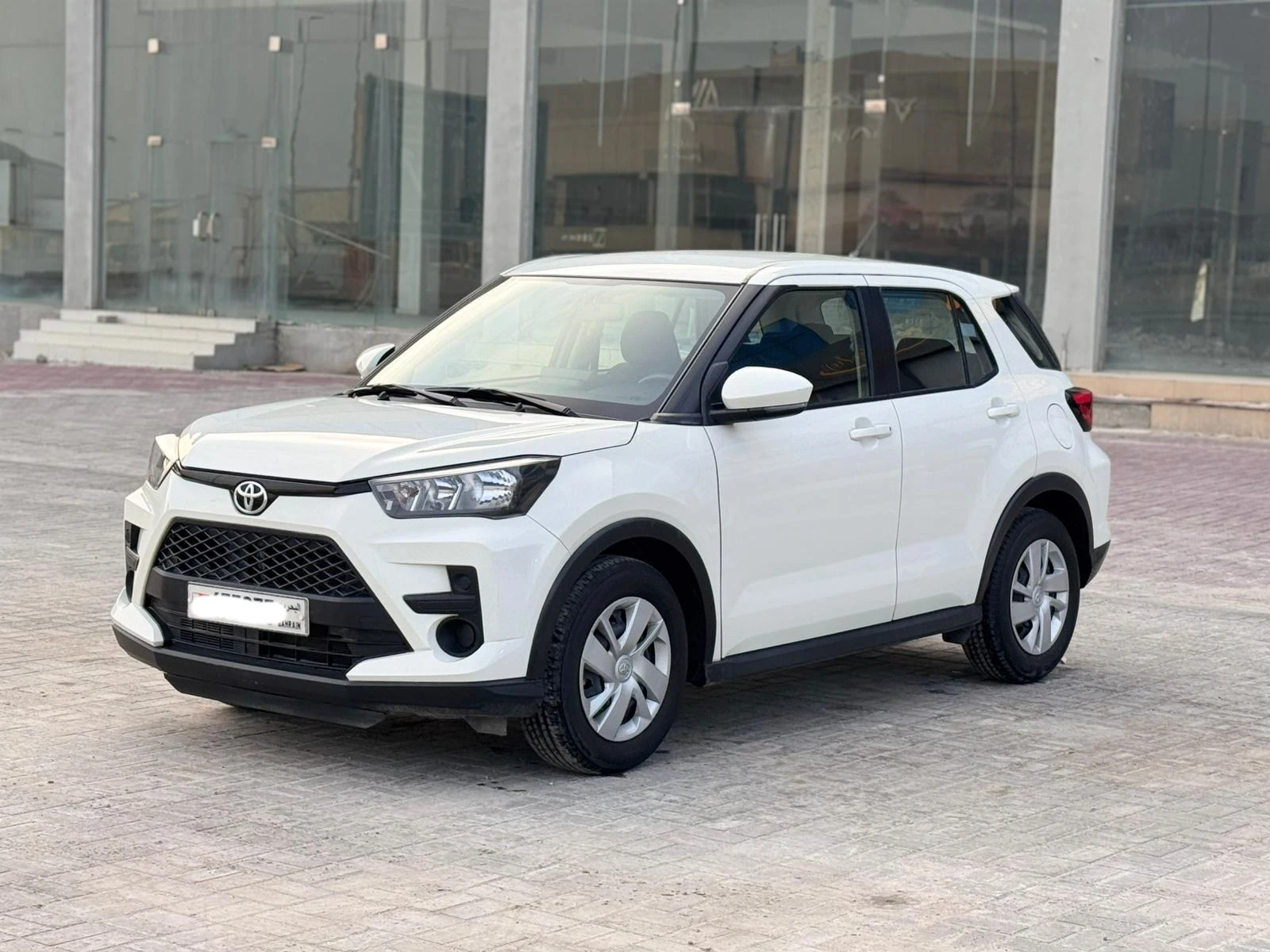 Toyota Raize 2024 (White)