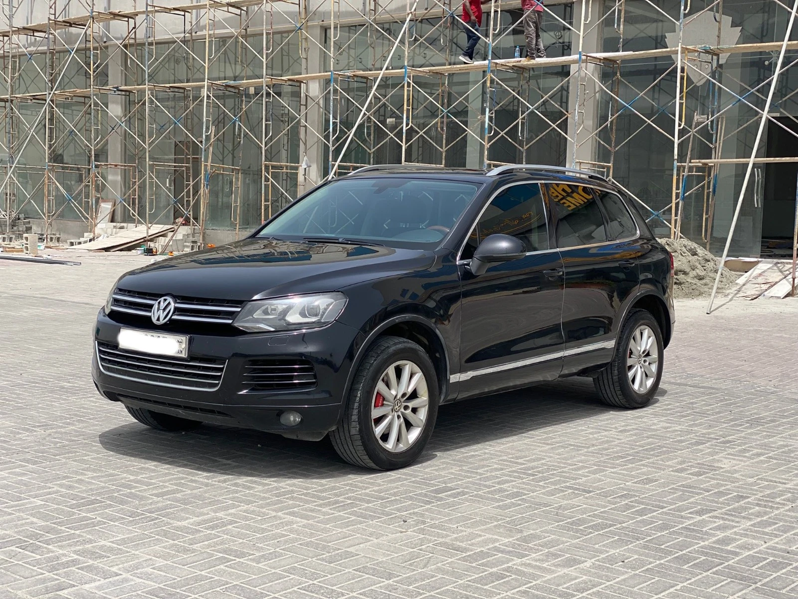 Volkswagen Touareg 2012 (Black)