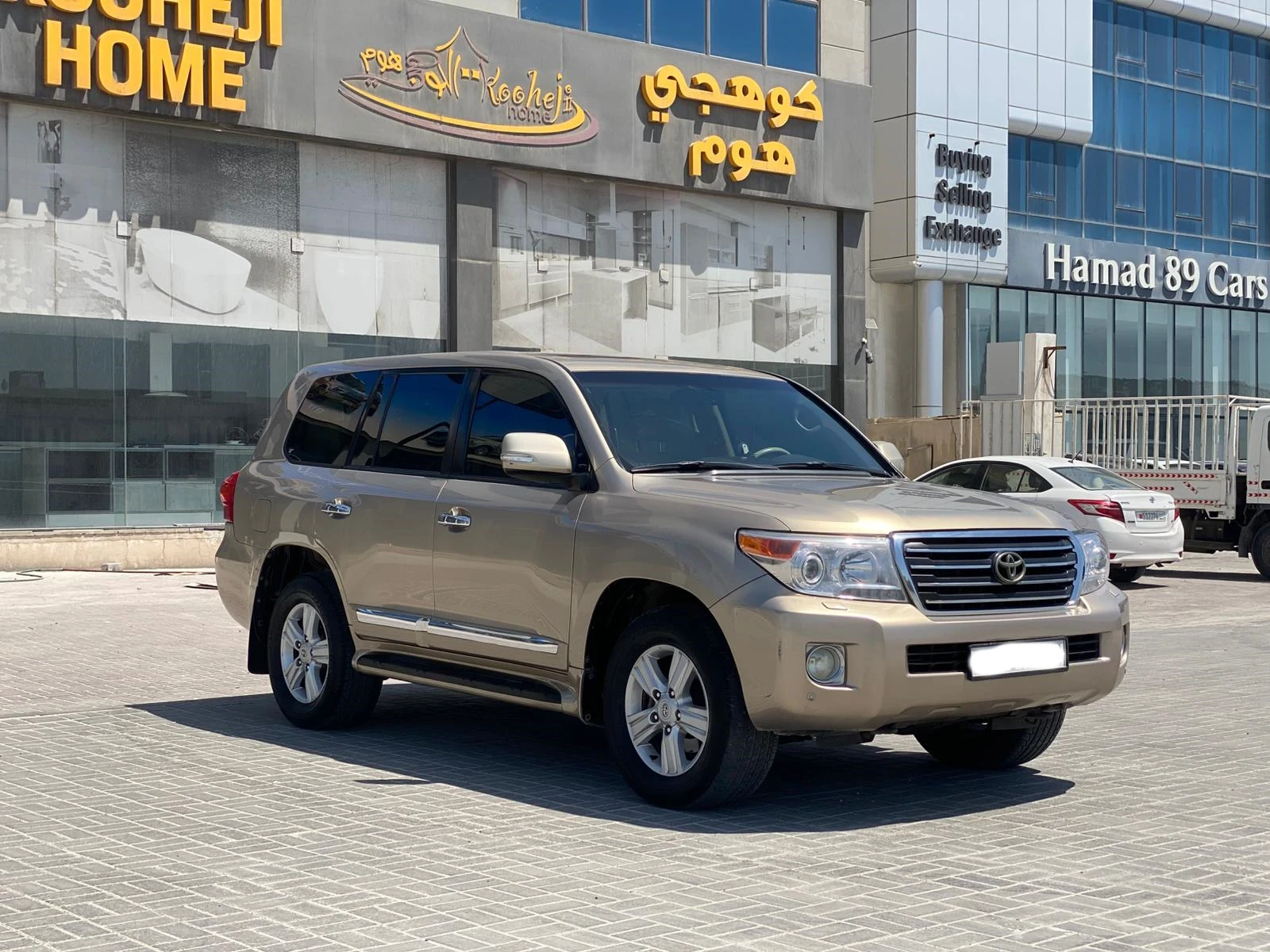 Toyota Land Cruiser GX-R 2012 (Beige)