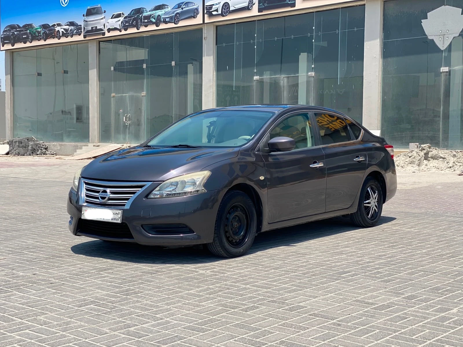 Nissan Sentra 2015 (Grey)