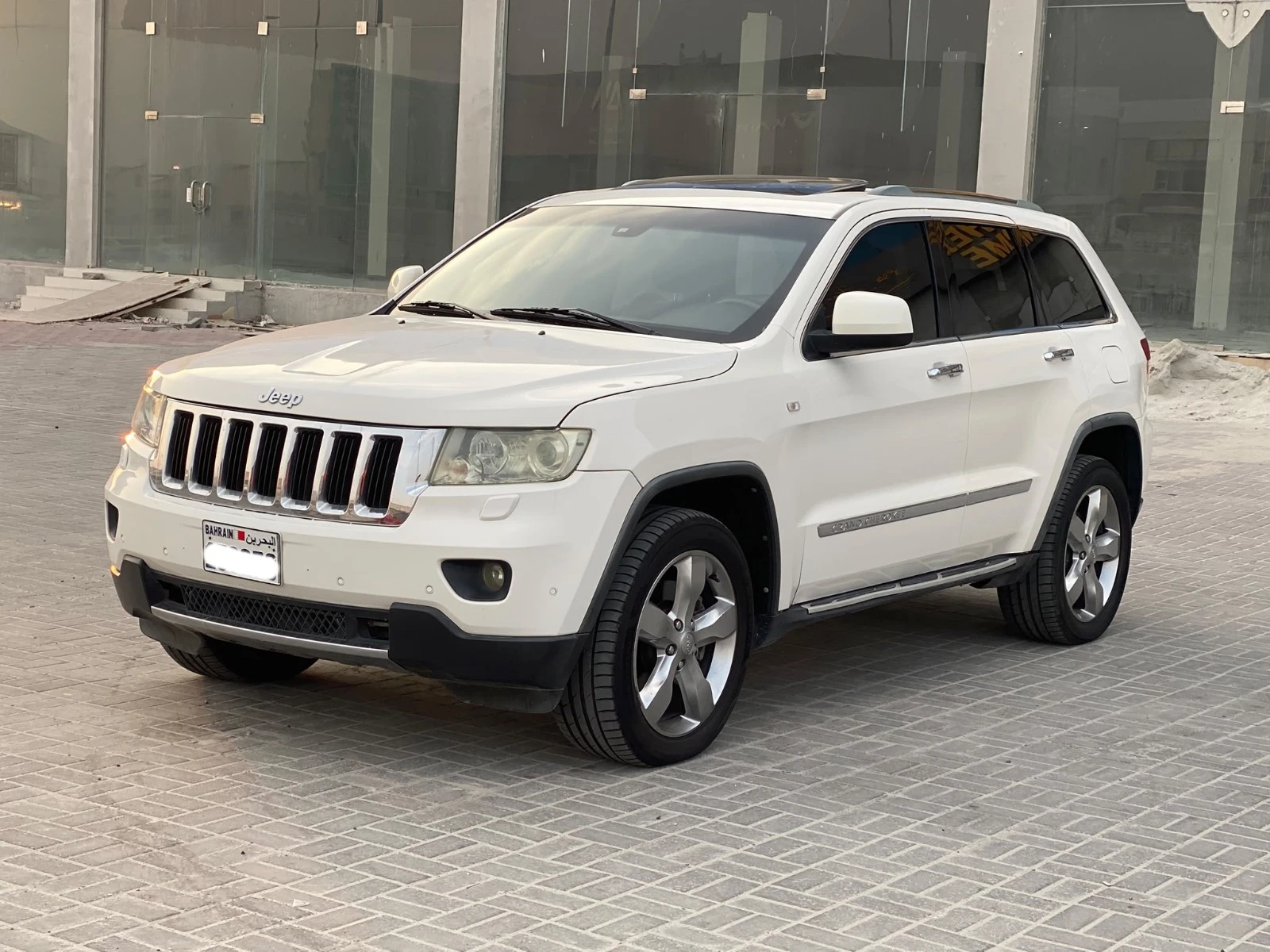Jeep Grand Cherokee LTD 2012 (White)
