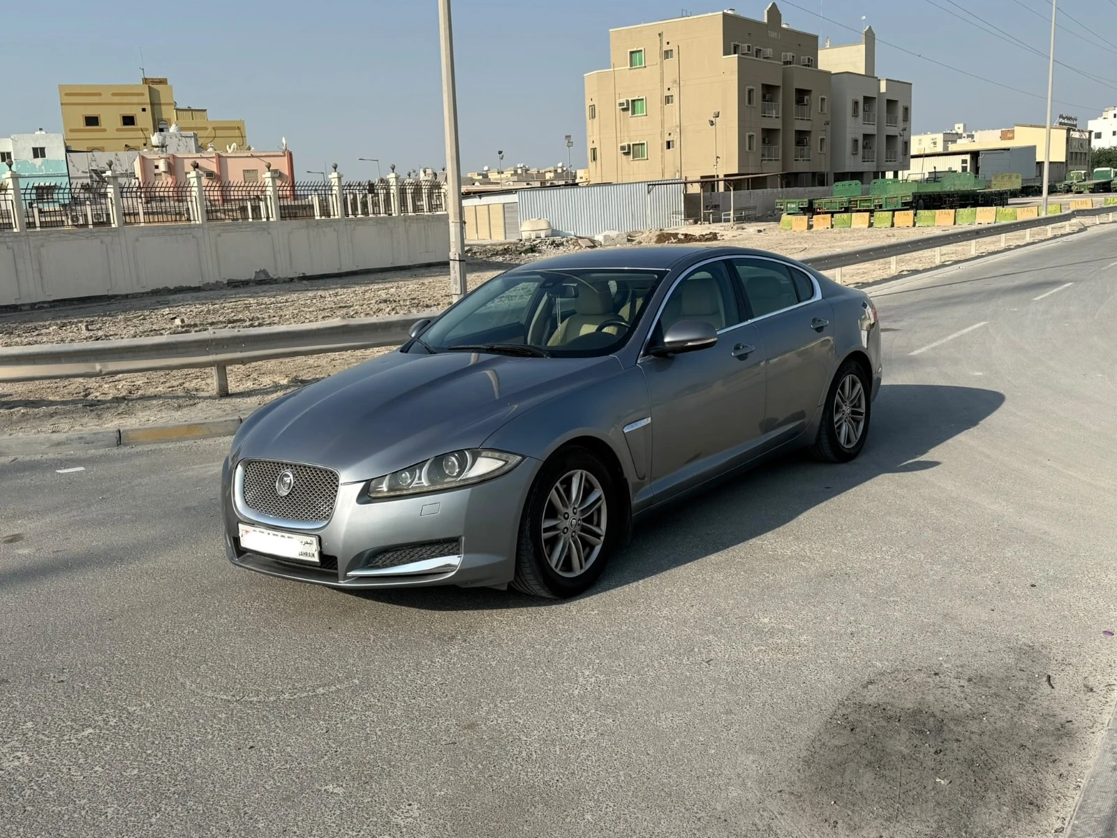 Jaguar XF 2012 (Grey)