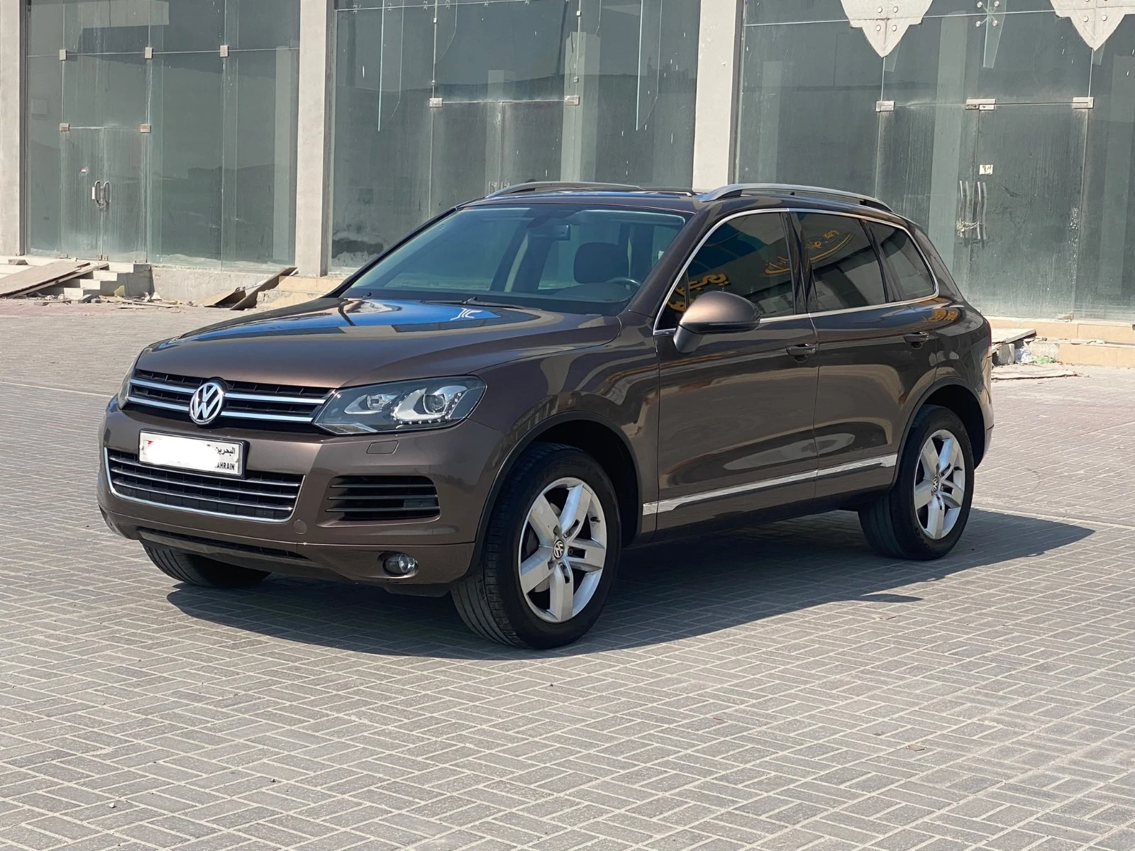 Volkswagen Touareg 2014 (Brown)
